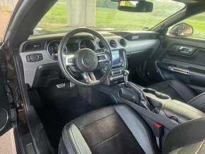 Ford Mustang GT 5.0 V8 Cabrio SLEVA - 6