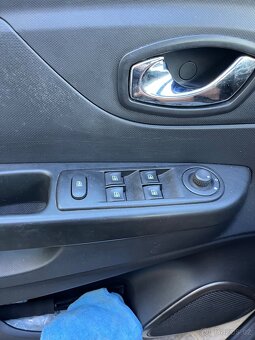 Prodej havarovaného Renault Captur 2013 jako celek - 6