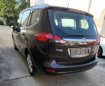 Opel Zafira Tourer 1.4i , 1.6i 103 kw r.2015 7 miestna. - 6