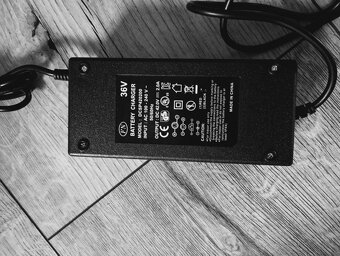 Elektrokoloběžka se sedačkou 350W - bez řidičáku - 6