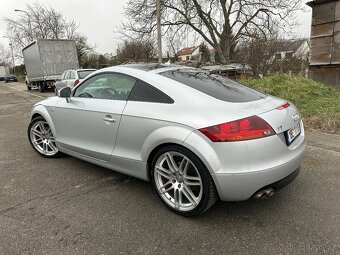 Audi TT 2,0TDI S-Line Quattro - 6
