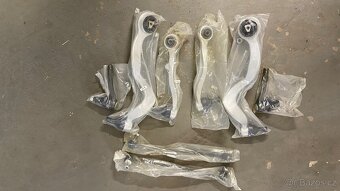Prodám sadu ramen a čepů – BMW 7 E65/E66 - 6