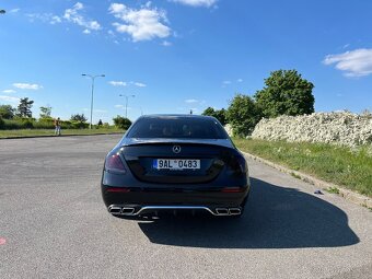 Mercedes-Benz 220d W213 2016 - 6