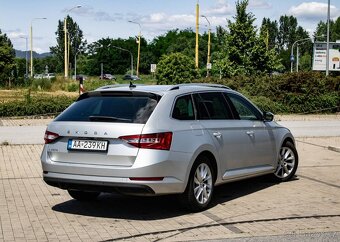 Superb Combi 2.0 TDI 110 kW DSG STYLE - 6