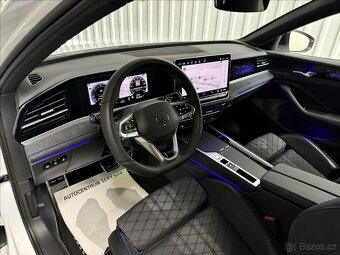 Volkswagen Passat R-Line 142kW 4Motion Black LED - 6