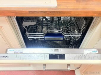 Vestavná trouba Bauknecht - 6