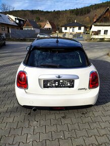 Mini Cooper D F55 diesel ročník 2015 - 6