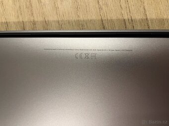 MacBook Pro 13" M1 US 2021 16GB RAM 256GB SSD Stříbrný - 6