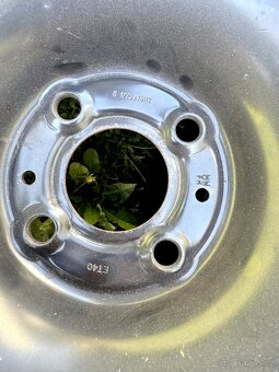 Originál sada kol Renault 205/60 R16 4x100 střed 60,1 - 6
