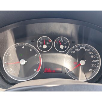Ford Focus 2007 1,6 - 6