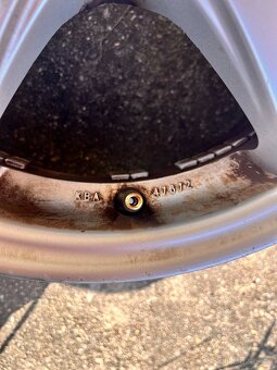 Alu kola Dezent 5x114,3 - 6