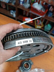 Dvouhmotový setrvačník se spojkou koncern 1,9 TDI - 6