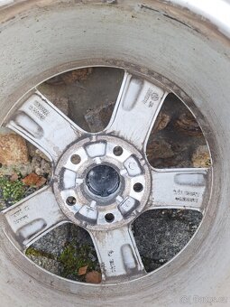 4x zimní 205 55 16. - 6