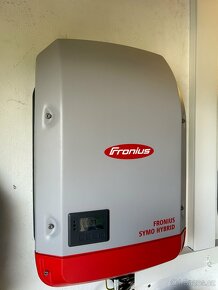 FVE Ostrovný systém - 10 kWh batéria (LG) + menič (Fronius) - 6