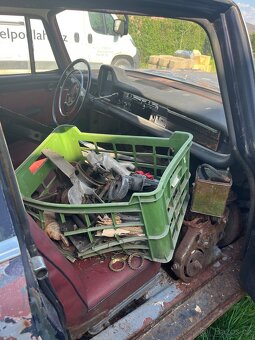 Mercedes Benz W110 - 6