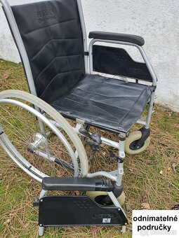 ŠIROKÝ značkový skládací invalidní vozík PLNÁ KOLA - 6