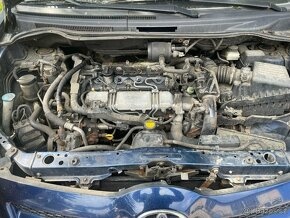 Toyota Corolla Verso 2.0 d4d 85kw - 6