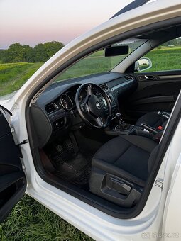 Skoda Superb Combi 2.0 TDI - výborný stav, spolehlivý vủz - 6