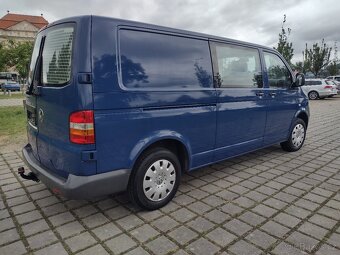 Volkswagen Transporter T5 1.9TDI - 6