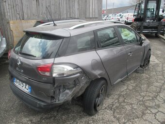 Renault Clio IV 1,5 DCi kombi - 6