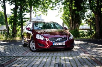 Volvo S60 D3 Momentum Geartronic - 6