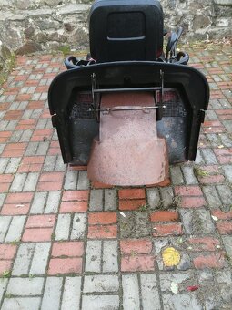 Zahradní traktor Snapper 1840 - 6