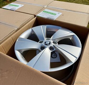 NOVÁ originál kola Škoda ZEUS 17” Superb, Kodiaq, 5x112 - 6