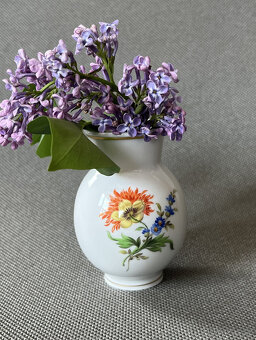 Míšeň Meissen Malá buclatá porcelánová váza 8.5 cm - 6