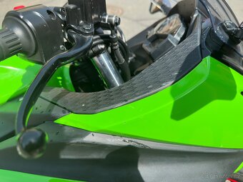 Kawasaki Ninja 300 Special Edition (2014) - 6