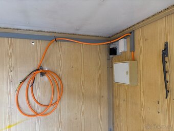 Kancelářský kontejner / 2x vstup / 6m délky - 6
