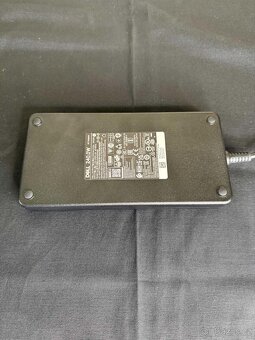 Dell Alienware Area-51m - 6