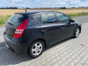 Hyundai I30 1,4i 80kw rok 2011 najeto 118000km - 6