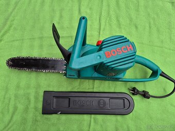 Řetězová pila Bosch + bruska na řetězy, nůžky Fiskars - 6
