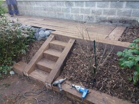 Prodám dřevěné železniční pražce AKCE NA DOPRAVU - 6