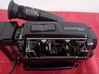 Sony Video Camera CCD-TR323E - 6