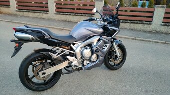 Yamaha FZ6 Fazer - 6