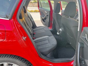 Škoda Scala 1.6 TDI 85 kW – Automat, krásná červená, top sta - 6