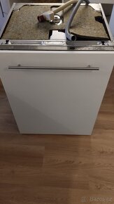 Myčka na opravu / náhradní díly ZA ODVOZ - 6