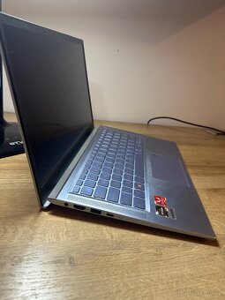 Asus Zenbook (notebook) - 6