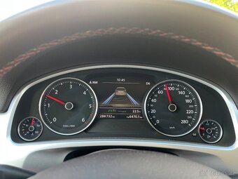 VW Touareg 4,2TDI, V8 - 6