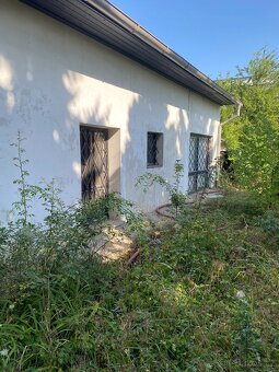 Nabízíme zdarma materiál z demolice – dvoupodlažní dům v Tře - 6