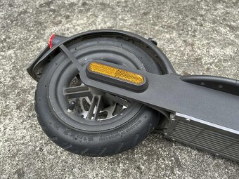 Elektrokoloběžka Xiaomi MI Scooter Pro 2 - 6