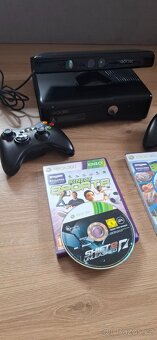 Xbox 360 + Kinect + 2 ovladače + 3 hry - 6