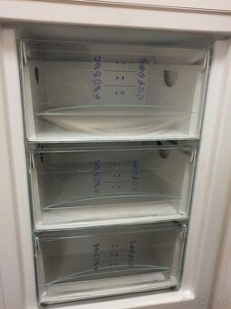 MIELE A++ pěkná TOP úsporná lednice s mrazákem - 6
