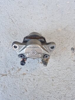 BRZDOVÝ TŘMEN ZADNÍ - 6