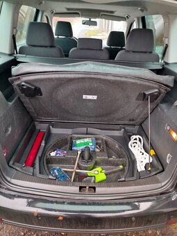 Volkswagen Touran 2.0TDI - 6