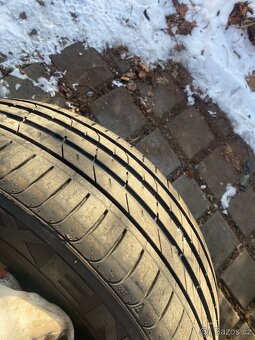225/50/17 letní - 6