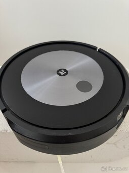Robotický vysavač iRobot Roomba j7+ černý - 6
