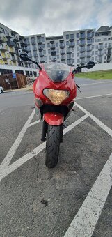 Triumph TT600 - 6