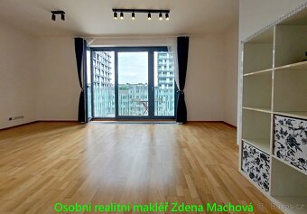 Pronájem 1kk s balkonem, gar.stání, sklep, ul. Olšanská - 6